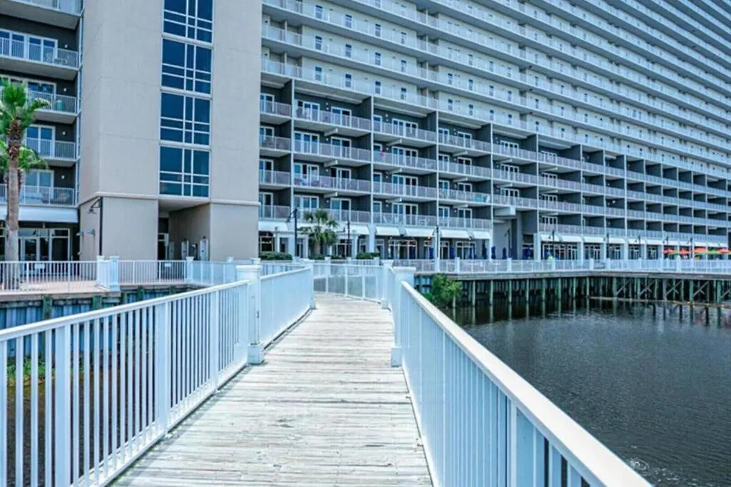 Gulfview Condo #1809 At Laketown Wharf Panama City Beach